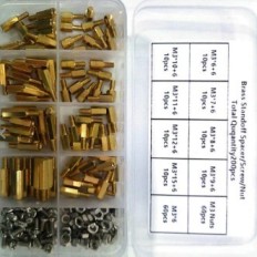 BOITIER ENTRETOISES HEXAGONALES EN ACIER