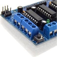 SSI2151-1 CONTROLEUR DE MOTEUR A L293D SHIELD POUR ARDUINO